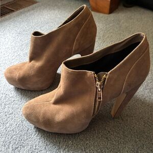 Dolce Vita Tan Heeled Boots